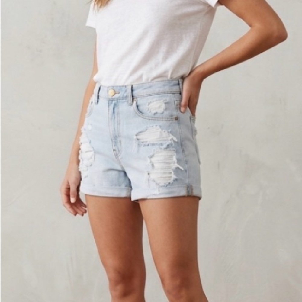 American Eagle Outfitters Light Wash Distressed Denim Shorts